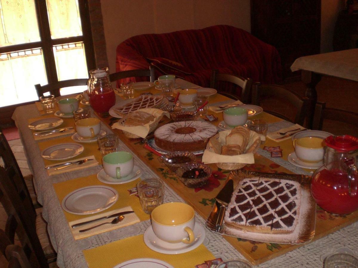 Agriturismo Santa Barbara Сан Миниато Екстериор снимка