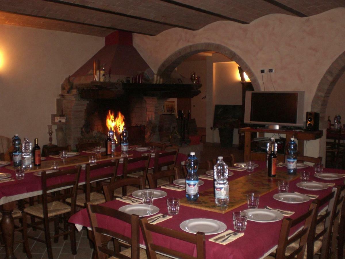 Agriturismo Santa Barbara Сан Миниато Екстериор снимка